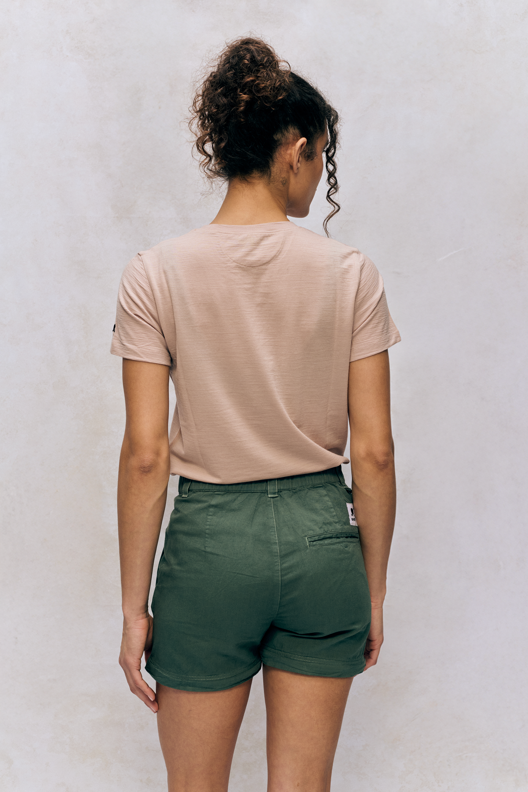 Le t-shirt Amelia - court