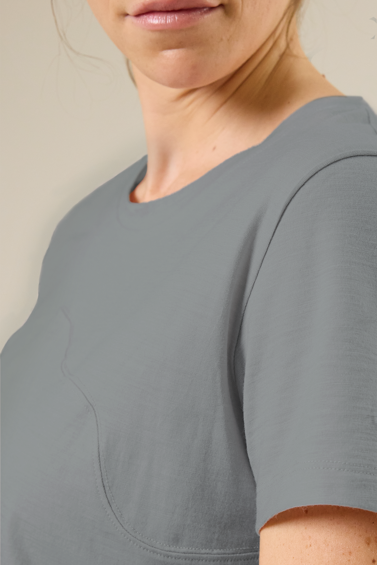 Le t-shirt Amelia - court